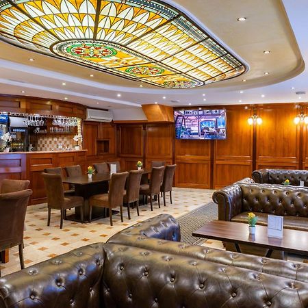 Hotel Barbakan Pécs Eksteriør bilde